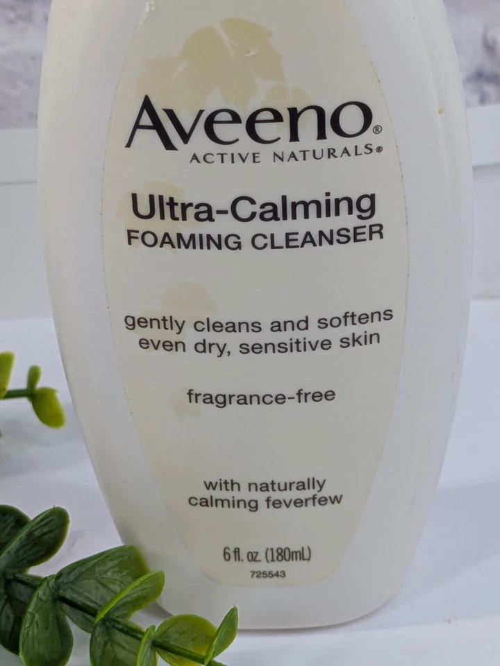 De colección NUEVO🌿Aveeno Limpiador Espumoso Ultra Calmante Bomba Sin Fragancia 6oz Sensible Foto 2 de 4