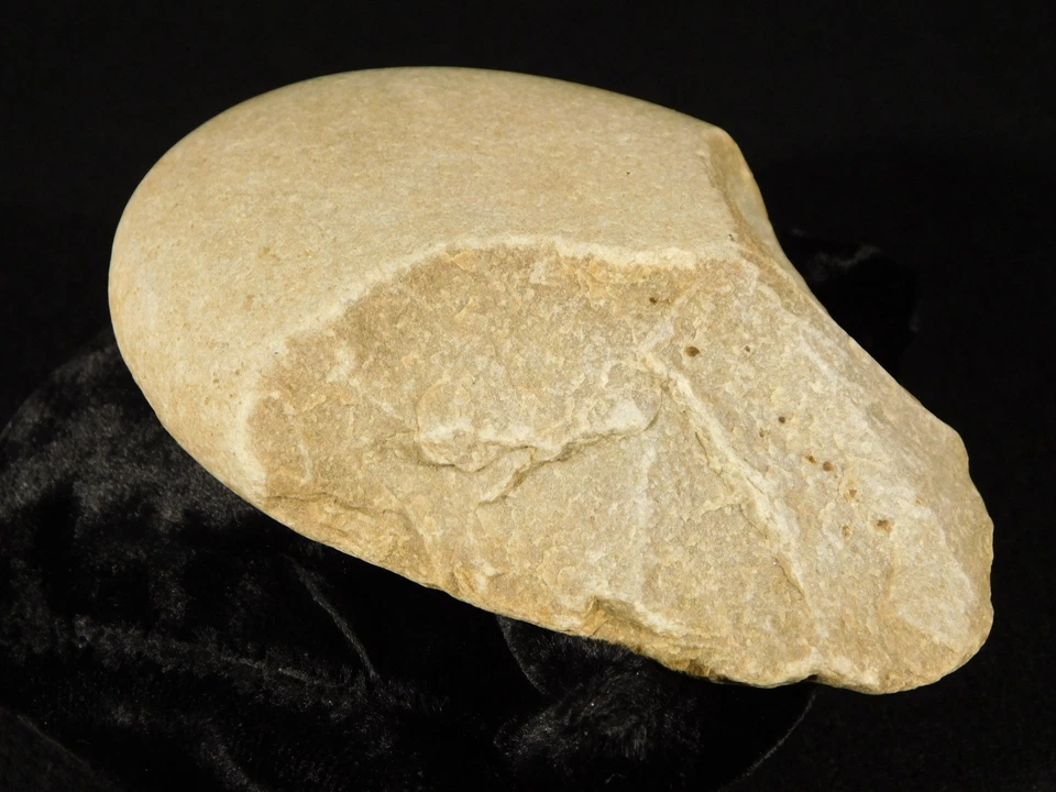 Picador de seixo OLDOWAN idade paleolítica 2,9 a 1,7 milhão de anos Argélia 402gr - Imagem 4 de 4