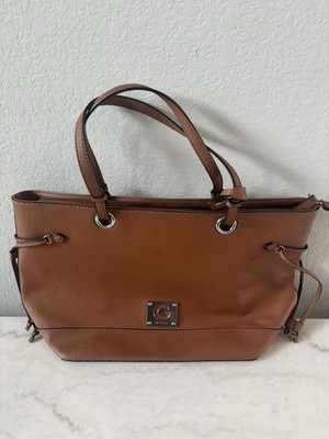 G by GUESS Buena Park Large Tote Handbag Brown Cognac Textured Zip Top