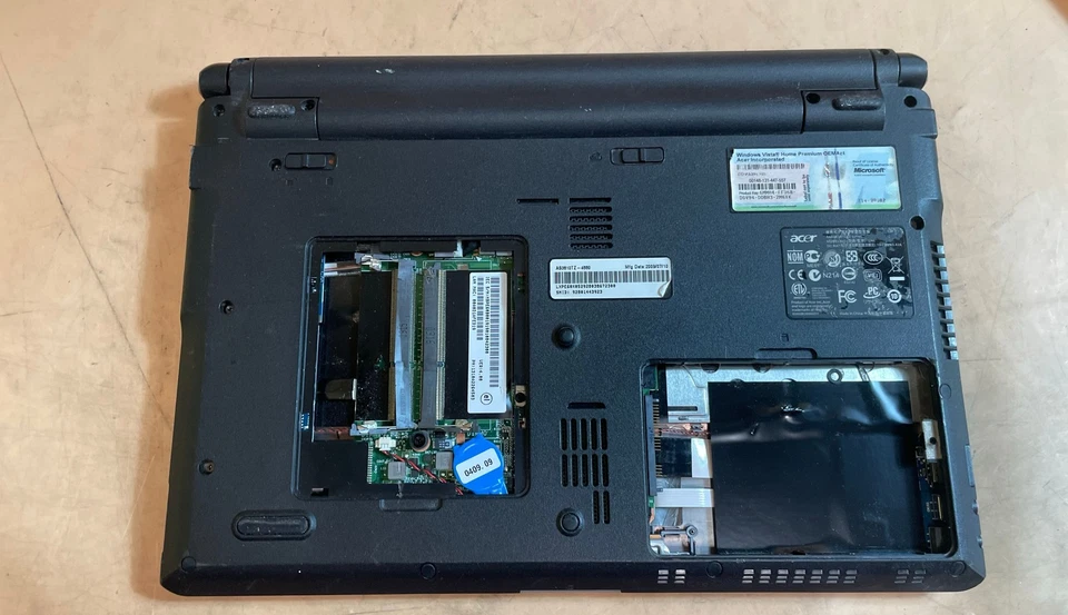 Portátil Acer Aspire 3810T Intel Pentium Windows Vista 13,3" sin disco duro Foto 4 de 4