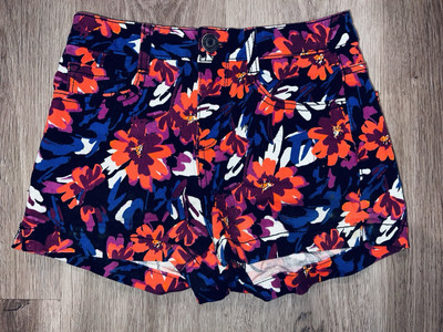 SO Brand Women s Colorful Bright Floral Short Shorts Size 3