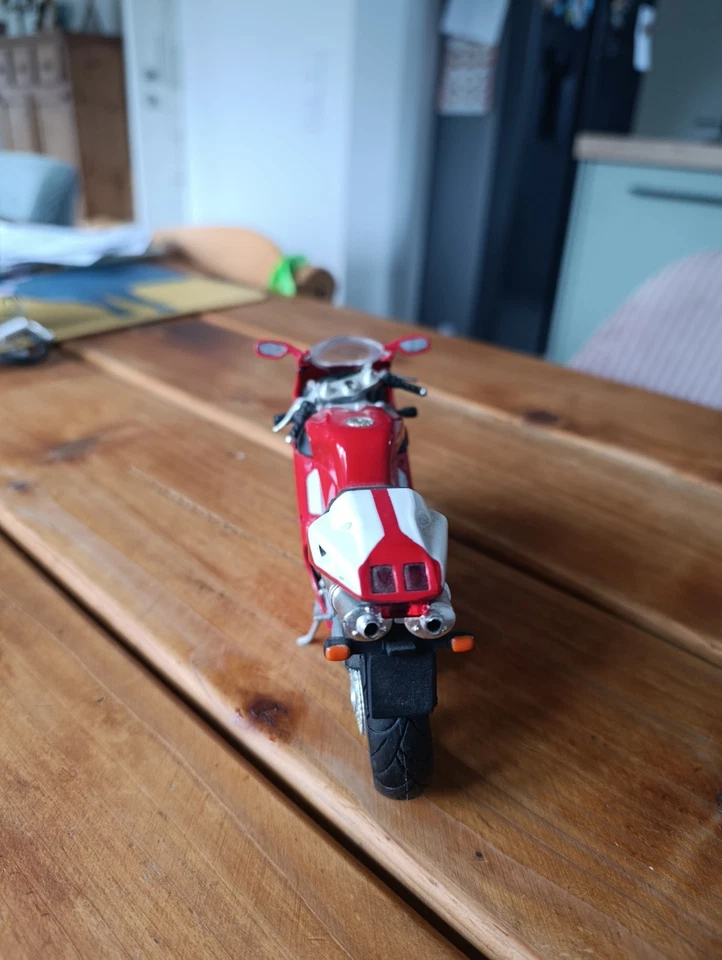 Motorrad Ducati 998s Modell - Bild 3 von 4