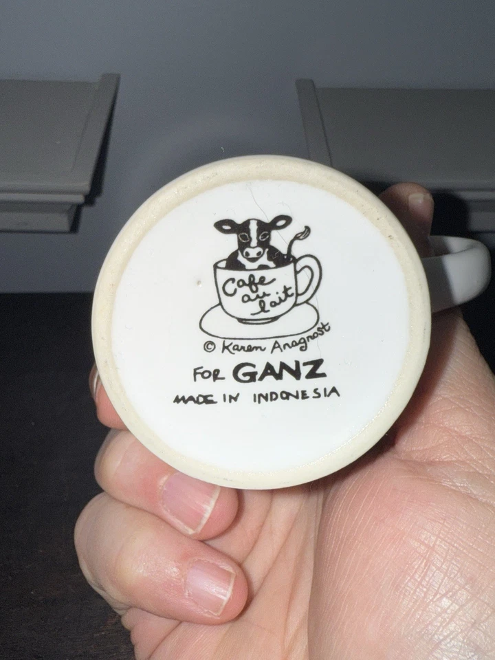 Taza de café Karen Anagnost para Ganz Barnyard Bistro “Cowpuccino” - Granja de vacas - Usada en excelente estado Foto 4 de 4