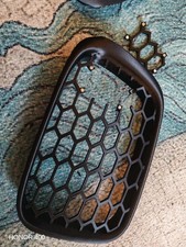 BMW E46 Compact Custom Honeycomb Kidney Grilles (Magnetic Opening)