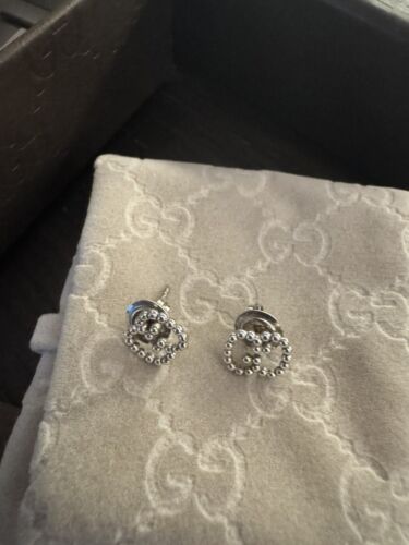 Gucci Interlocked Stud Silver Earrings With Box And Bag Authentic - Picture 6 of 6