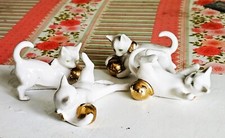 Set of 4 Porcelain Kittens figurines White and gold made in China in 1970