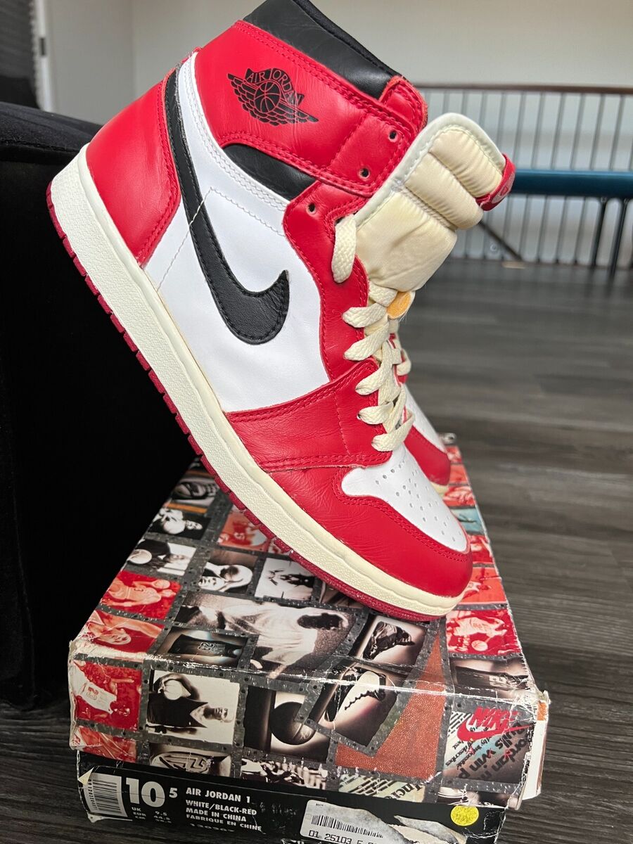 Size 10.5 - Jordan 1 Retro High Chicago 1994 (Includes box Size 10.5 - Jordan 1 Retro High Chicago 1994 (Includes box