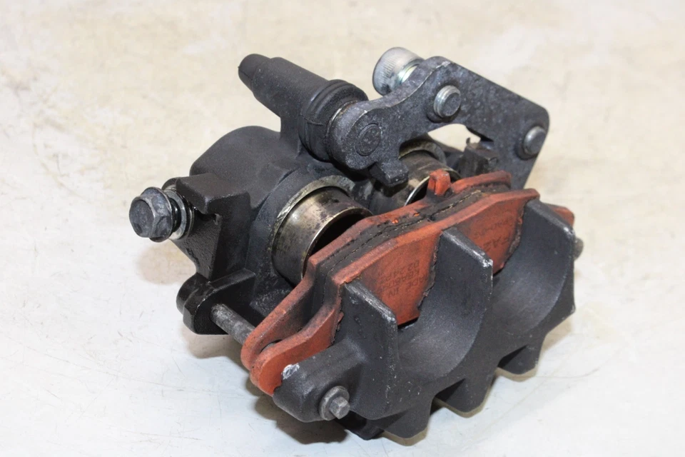 06-24 KAWASAKI VULCAN 900 VN900D CLASSIC LT OEM LEFT FRONT BRAKE CALIPER - Image 4 of 4