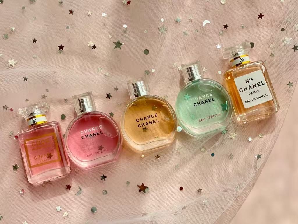 CHANEL Wardrobe Mini Perfume 5 Piece Set 7.5ml Black Box Set