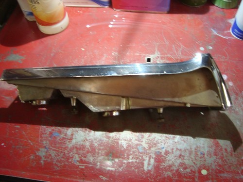 Carcasa luz trasera derecha AMC AMX Javelin, 1968/69. - Imagen 2 de 4