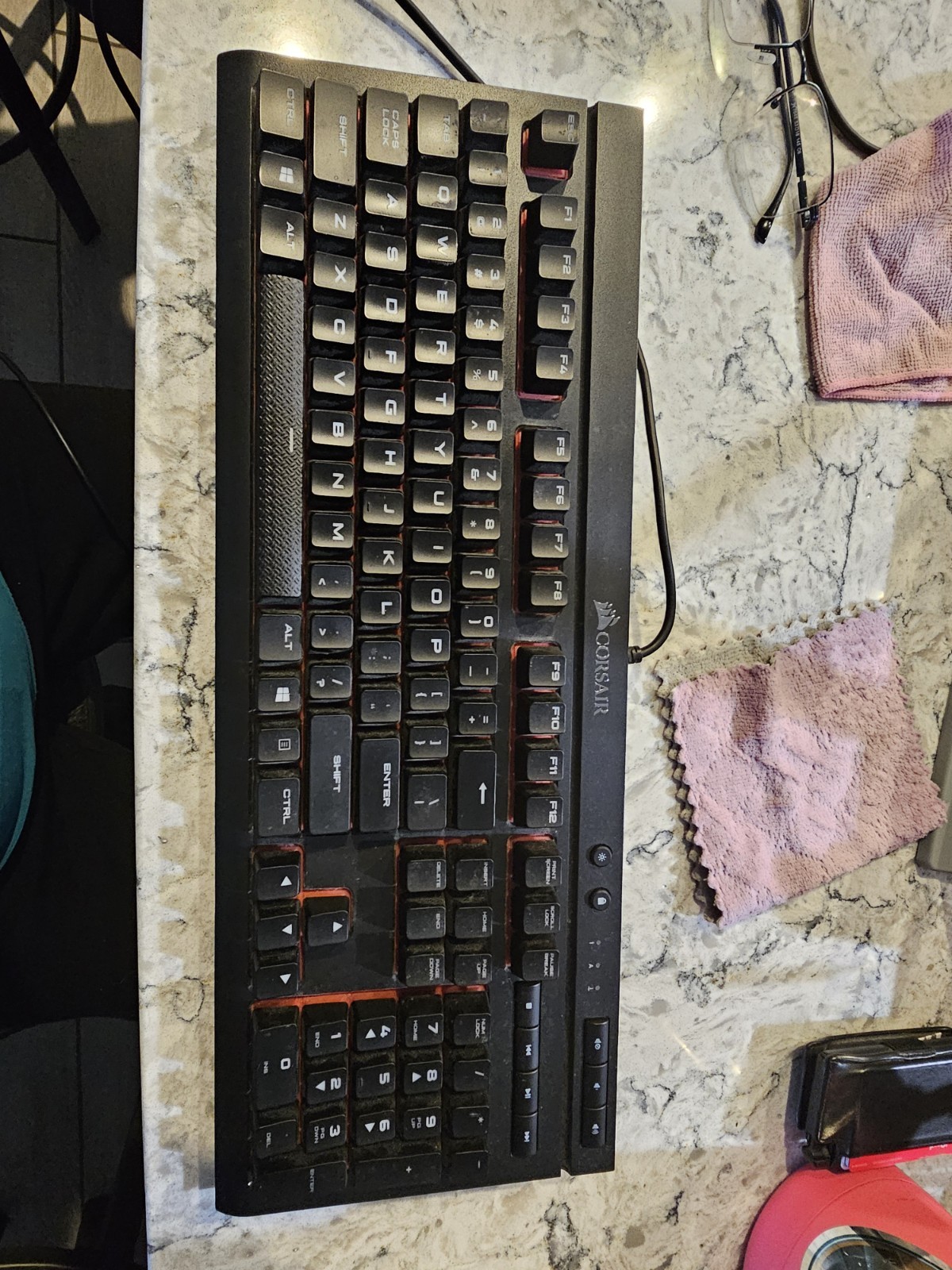Corsair K68 RGB Mechanical Gaming Wired Keyboard Cherry MX R