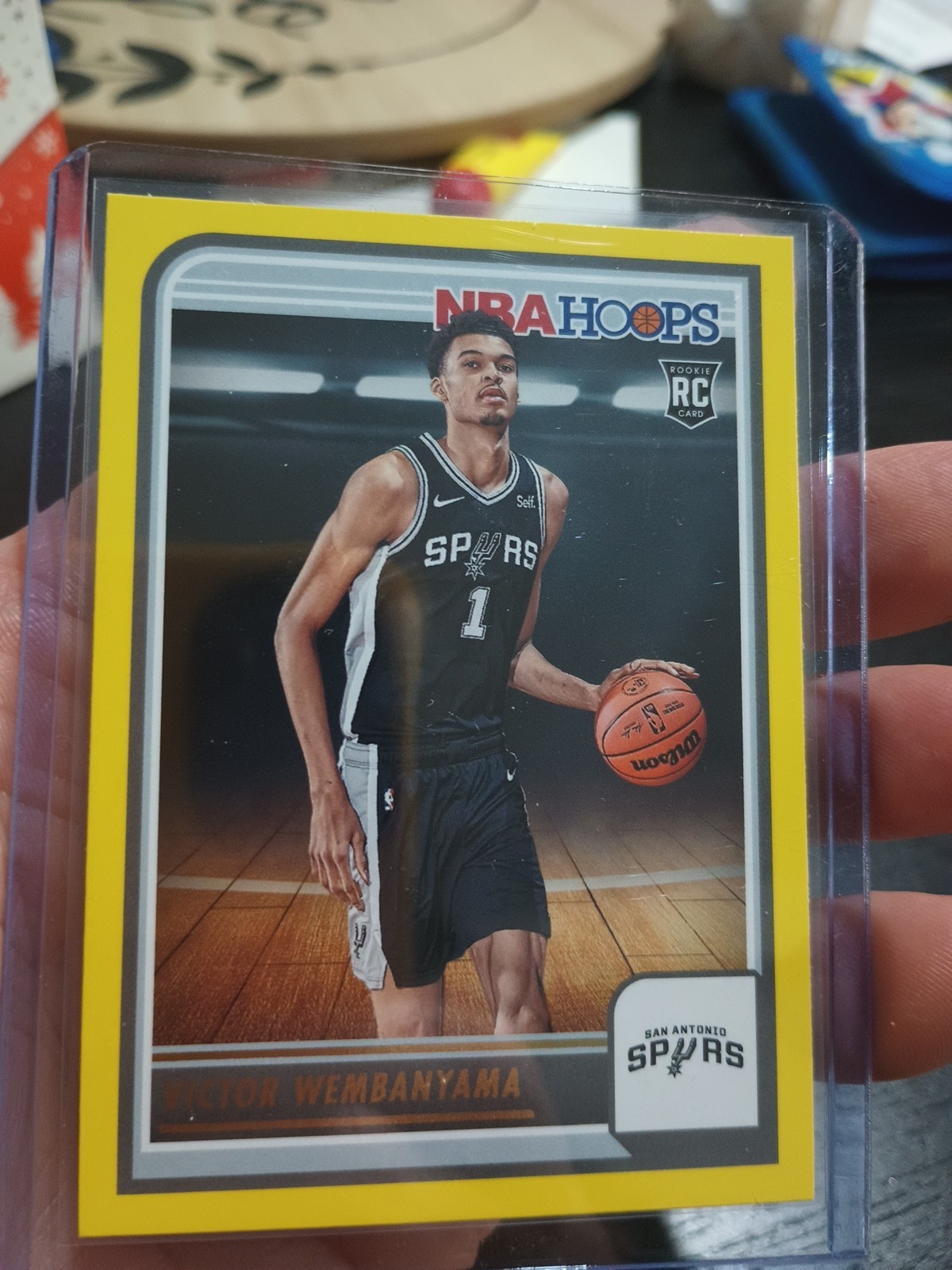 2023-24 Panini NBA Hoops - Rookies Victor Wembanyama #277 Yellow (RC)