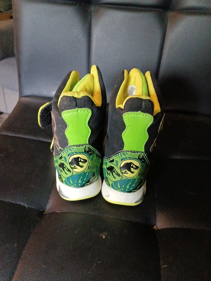 Botas de Invierno Jurassic World Negras, Verdes, Blancas Talla 7t Foto 4 de 4