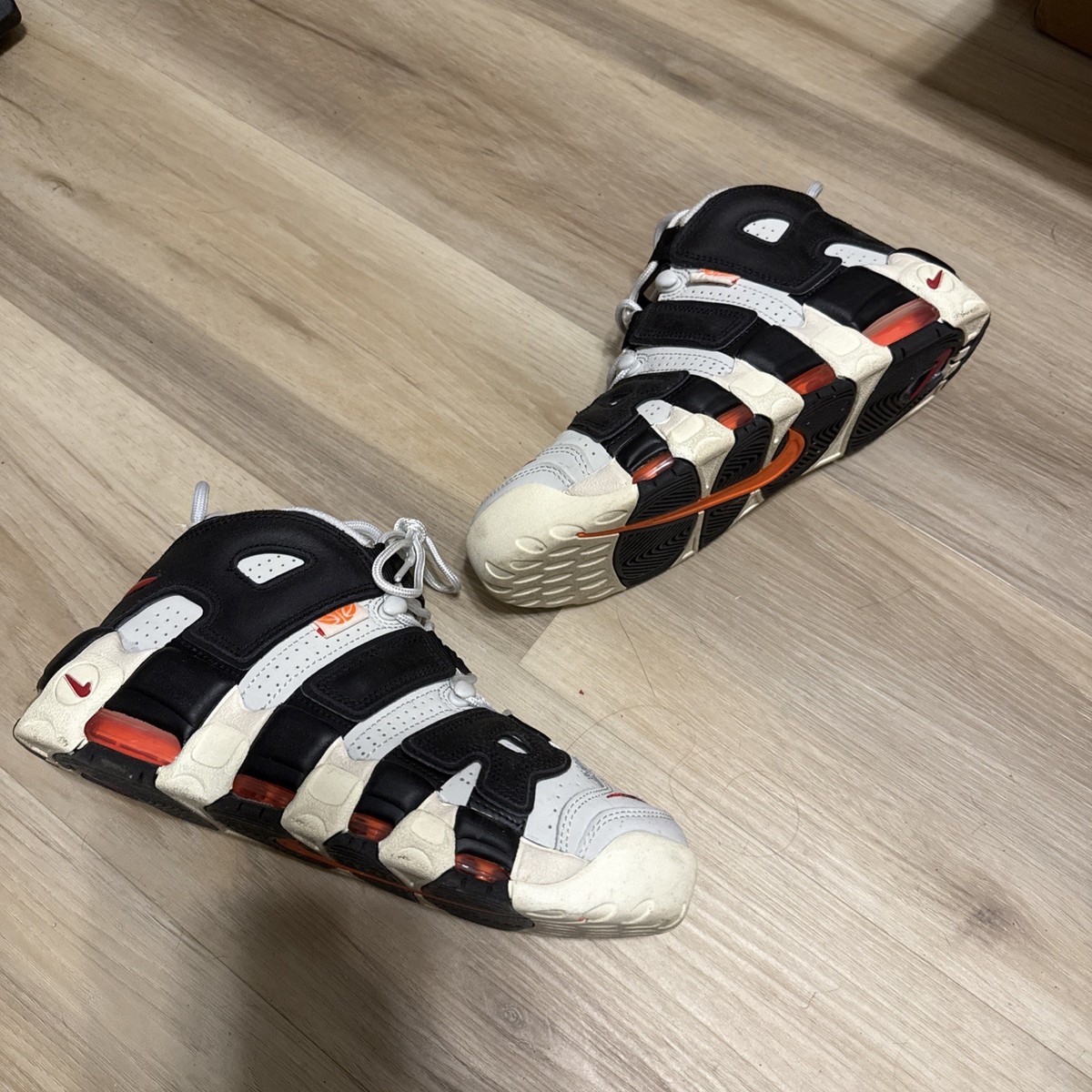 【新品・未使用】NIKE AIR MORE UPTEMPO Zebra AIR MORE UP TEMPO ゼブラ NIKE AIR MORE UPTEMPO ZEBRA 26cm