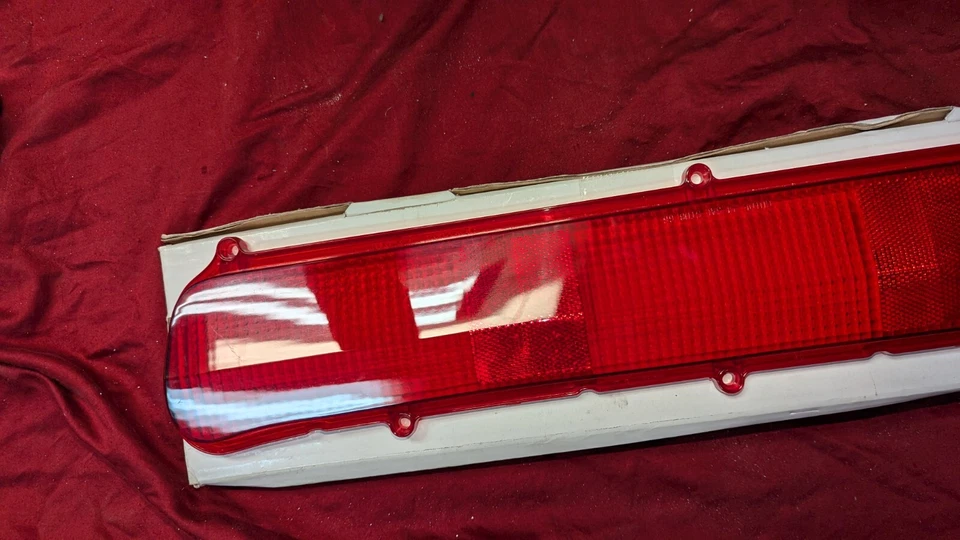 1966 PONTIAC GTO новый Lt задний фонарь линза 389 TRI-POWER КУПЕ ТРАНСФОРМИРУЕМЫЙ ОБЪЕКТИВ  - Изображение 4 из 4