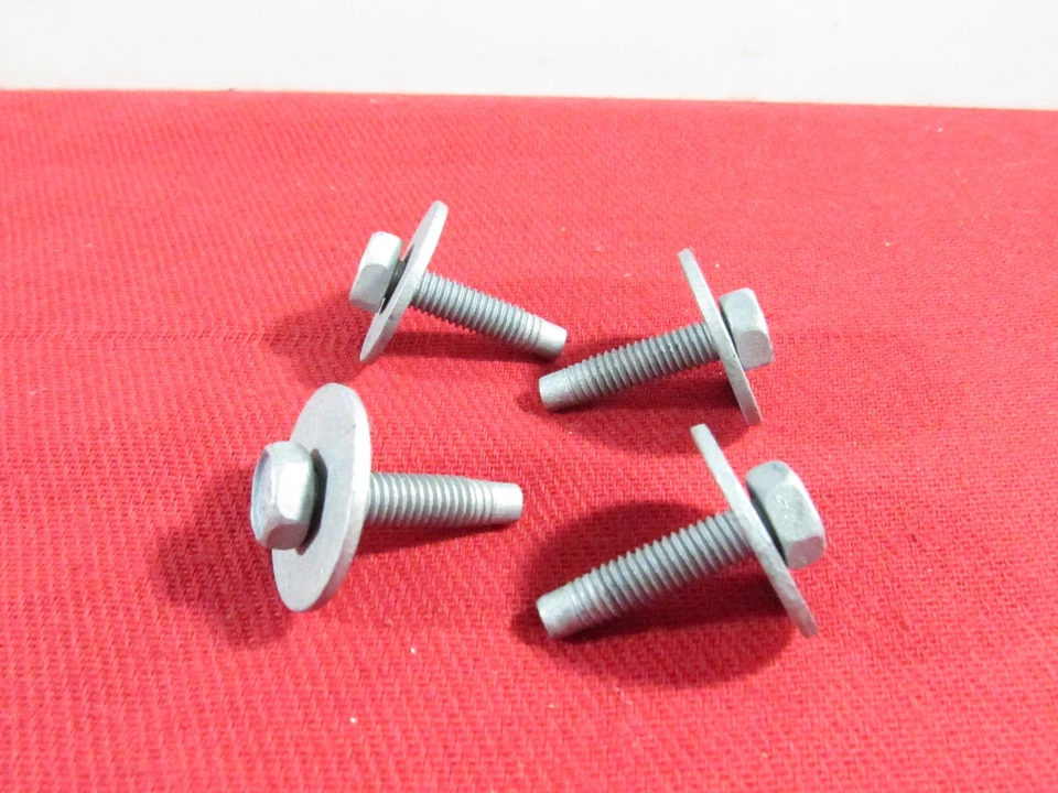 Kit de ferragens DODGE CHRYSLER Belly Pan Engine Shield Cover NOVO FABRICANTE DE EQUIPAMENTO ORIGINAL MOPAR - Imagem 4 de 4