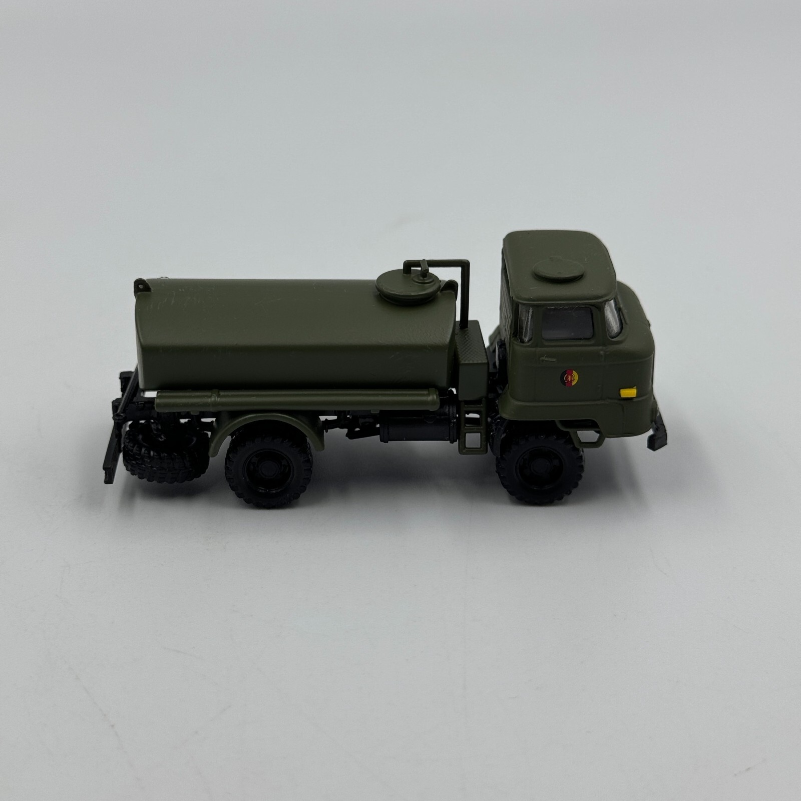 Picture 4 of 5
