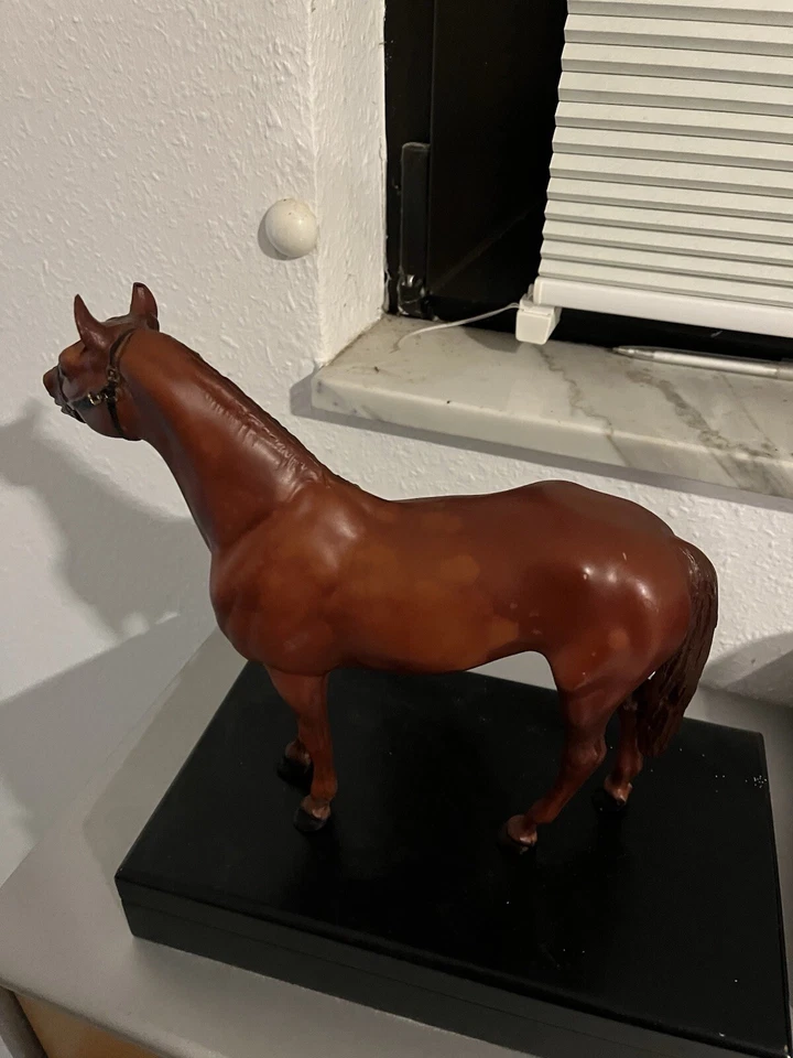 Breyer  traditional Modelpferd  Man O' War Breyer Traditional FUCHS - Bild 4 von 4