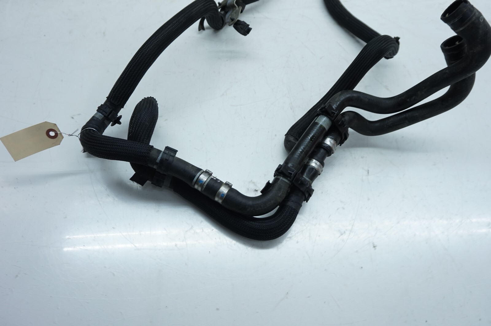 Maserati Ghibli 2014-2019 FRONT+RIGHT Coolant pipe