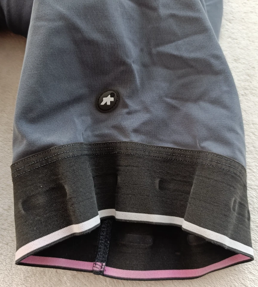 Culotte con tirantes Assos Racing Fit St. Equipe para hombre negro acolchado talla S - DEFECTOS Foto 3 de 4