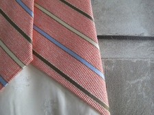 Pristine Brooks Brothers makers woven in Italy textured gabardine weave tie