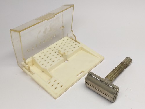 Vintage GILLETTE SLIM SAFETY RAZOR with Original Box - Picture 2 of 12