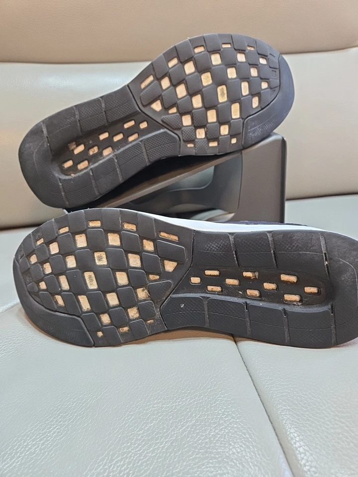 Adidas Falcon Elite 5 'Black' UK 9 - Image 4 of 4