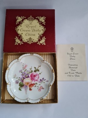 Royal Crown Derby Posies 11 cm Schmuckschale in Schachtel Bone China England