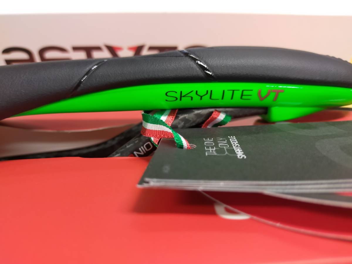 【新品未使用】Astute Skylite VT Taca Fluo Astute Limited Edition Skylite VT Camouflage Fluo Carbon