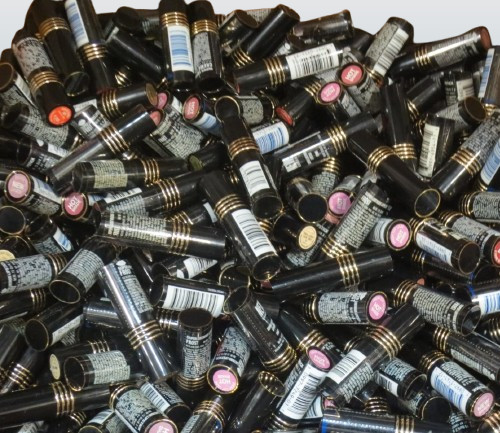 REVLON MISCELLANEOUS ASSORTMENT OF LIPSTICK NWOB LOT OF 5 SEE DETAILS