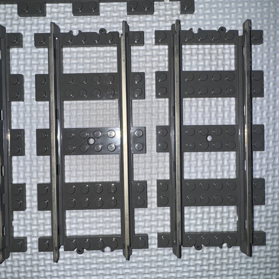 Lote de 4 piezas de vías de tren eléctrico Lego vintage 9V recto gris oscuro #2865 Foto 4 de 4