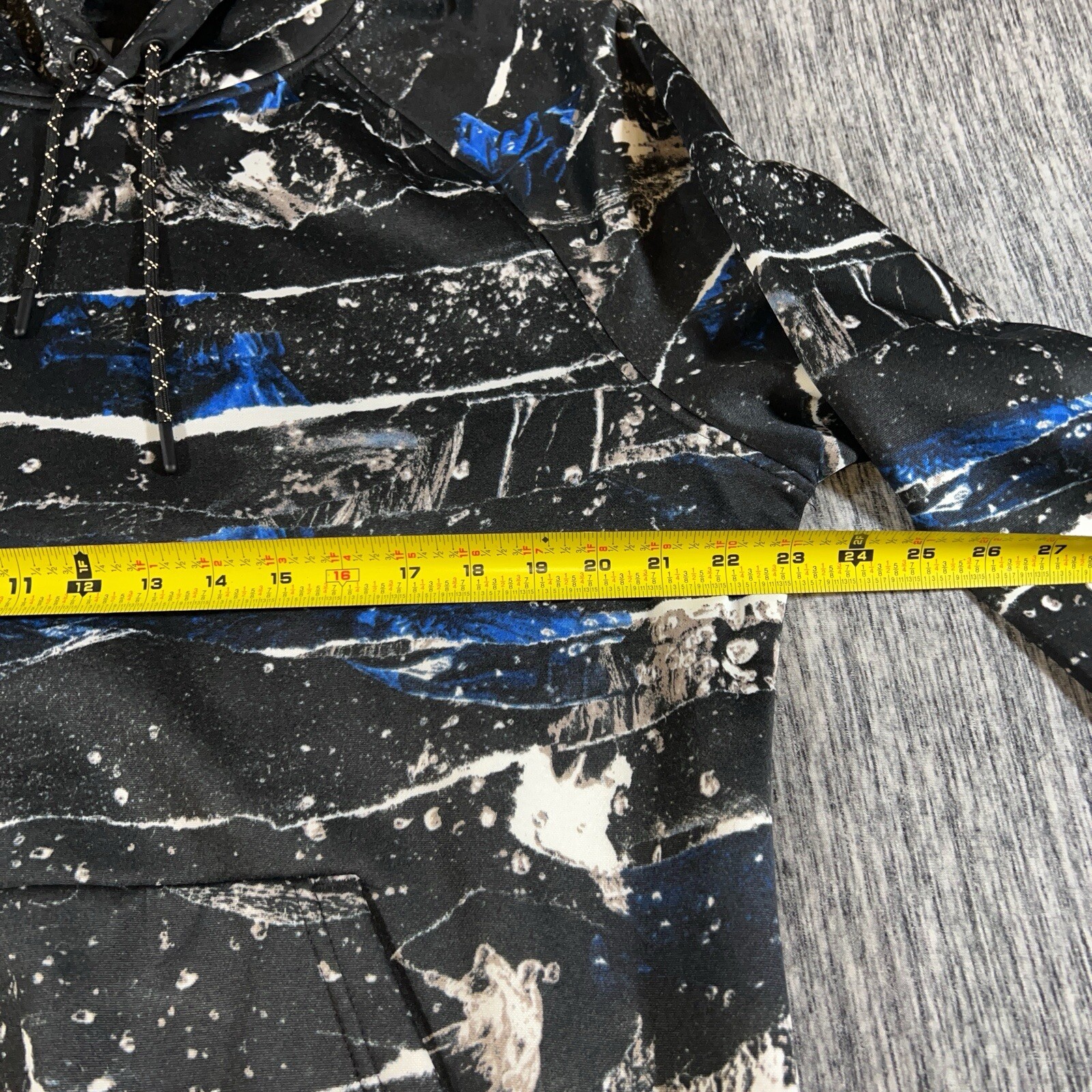 Eastbay Water Resistant Hoodie Size Large Reflective Pocketed 100% Polyester