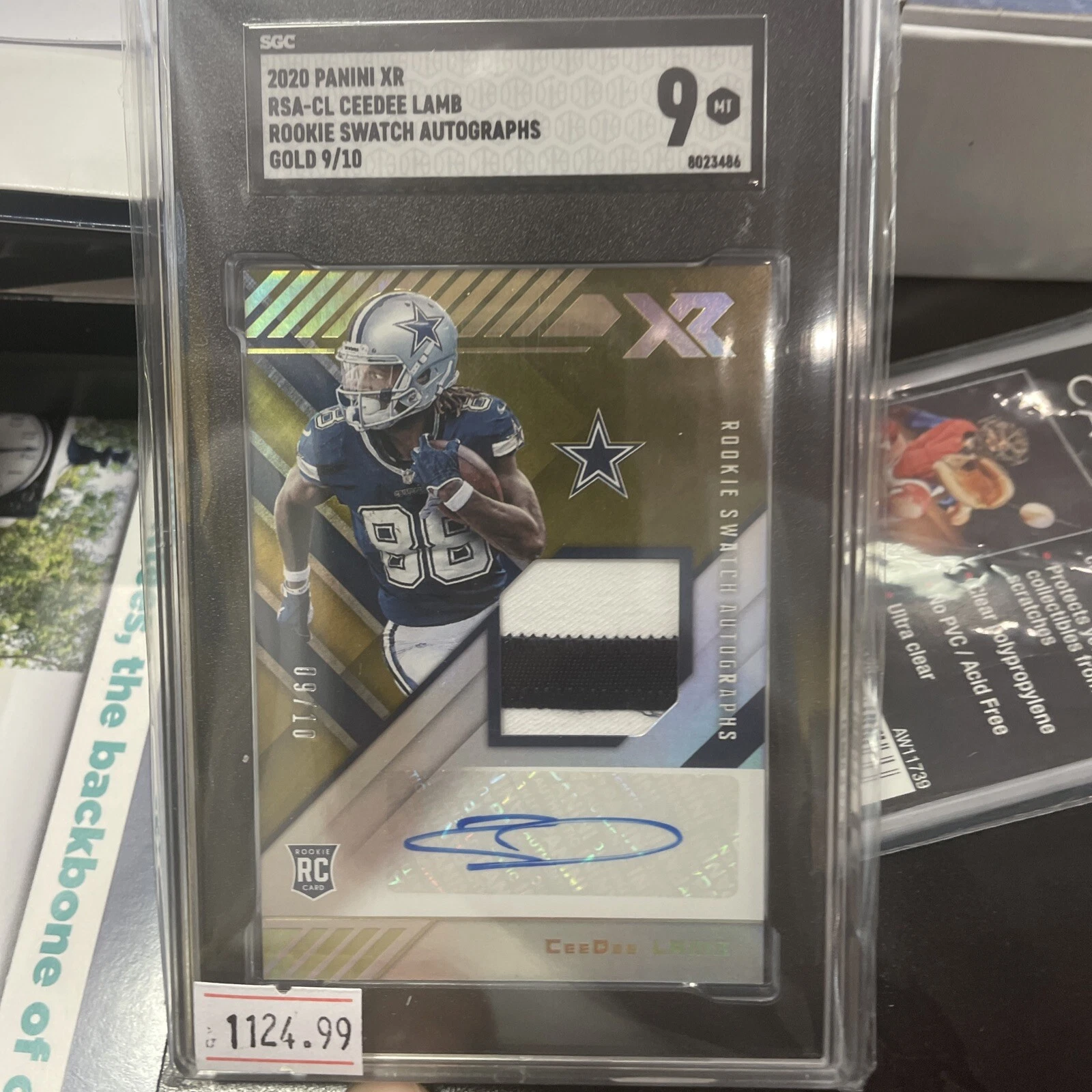 CeeDee Lamb Panini XR Rookie Swatch Autographs #RSACL Gold