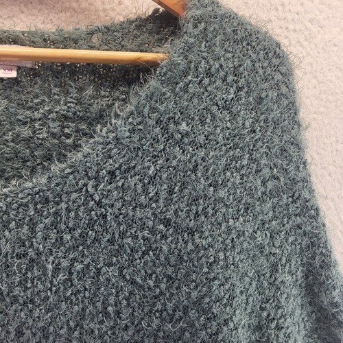 SO Sweater Womens 2XL XXL Green White Striped Fuzzy Soft Poly Pullover - Picture 3 of 14