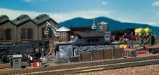 Maquette à Construire Dépôt De Charbon Faller - échelle HO (1:87) - Décor Pour Réseau De Trains Miniatures