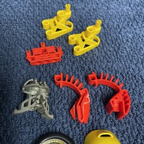 LEGO Bionicle Matoran 1391 Jala 100% Complete Good Shape