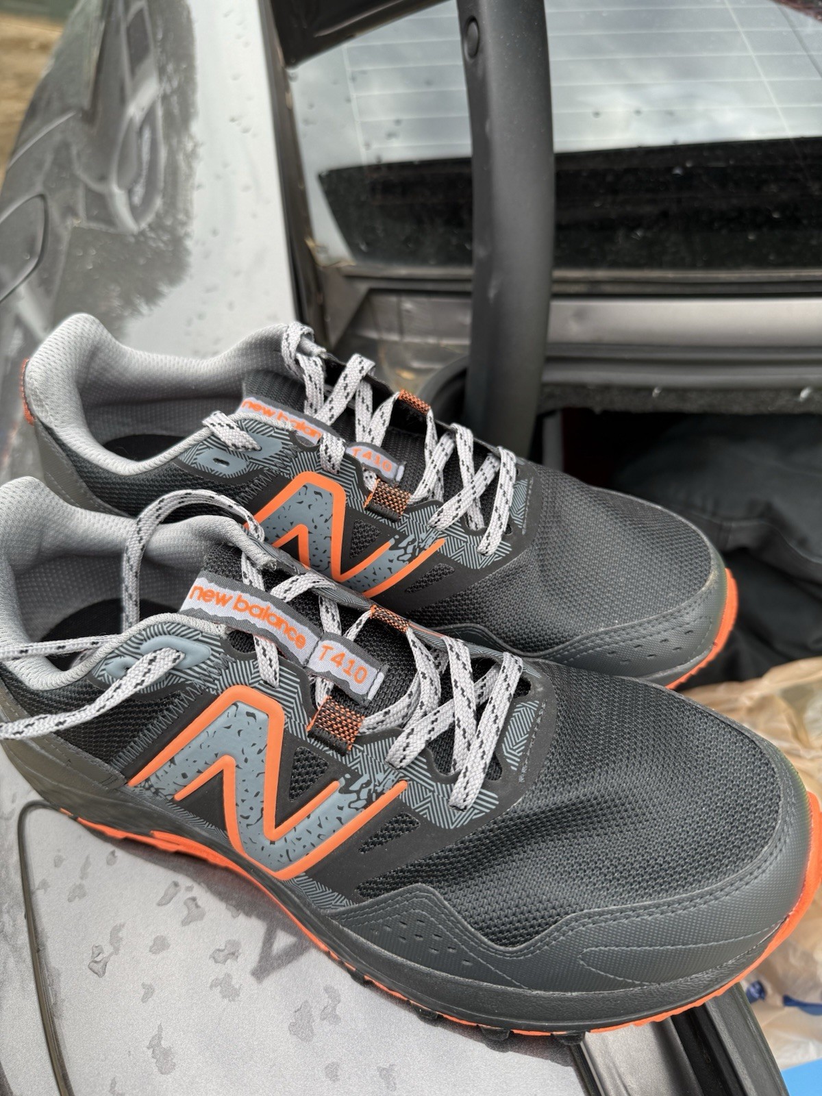 New Balance 410 MT410LO8 Men's Trail Running Shoes Black Gra