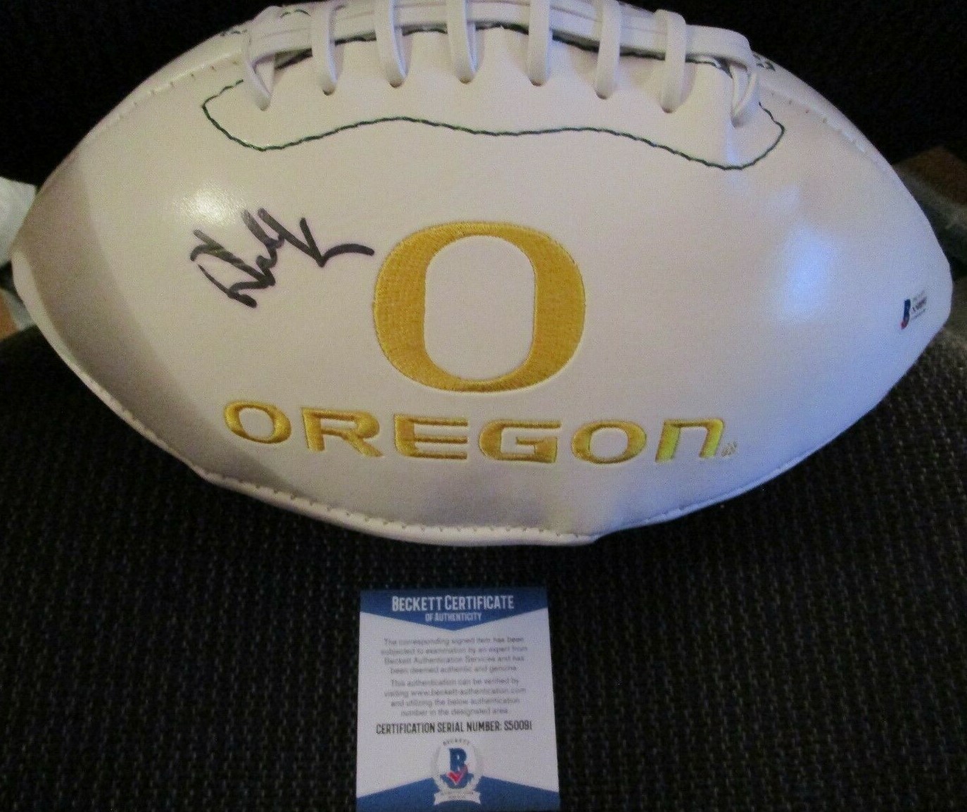 Phil Knight Autographed Signed Oregon Ducks LOGO FOOTBALL BECKETT BAS COA S50091 
