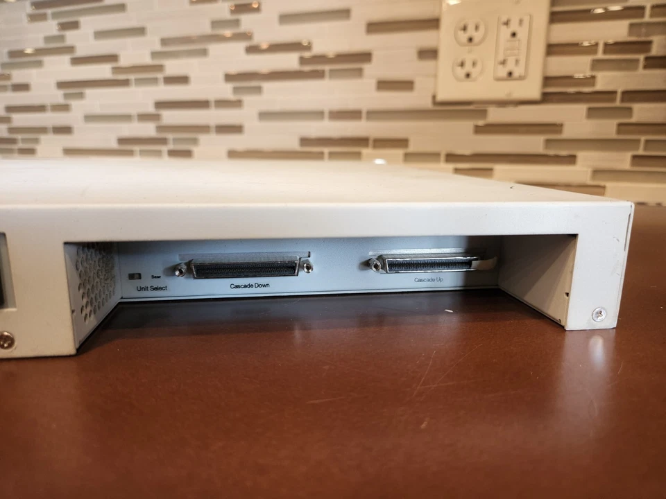 Nortel Networks BayStack Ethernet Routing Switch PoE, 5520-48T-PWR AL1001A05-E5 - Image 3 of 4