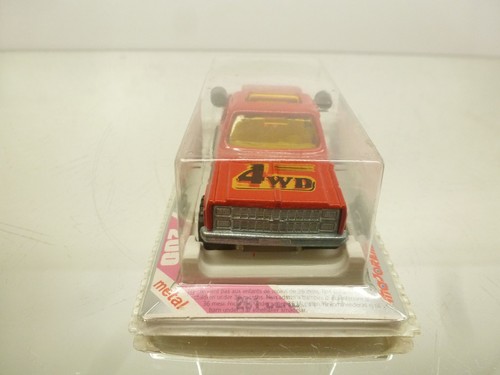 MAJORETTE 291 CHEVY BLAZER TOW TRUCK - RED 3inch - GOOD IN BLISTER - 240 - Picture 2 of 6