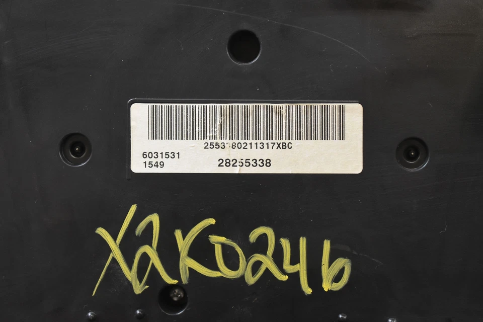 Painel de instrumentos velocímetro Chevy Silverado 3500HD 2007-2014 159K AT 20964174 - Imagem 4 de 4