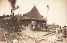 Railroad Depot, South Lyon MI Michigan 1915 RPPC Photo Postcard COPY