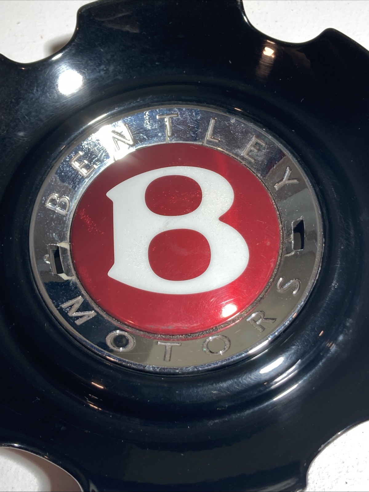 Estate Find BENTLEY CONTINENTAL GT CENTRE HUB CAP 7" for 21" WHEEL BLACK RED
