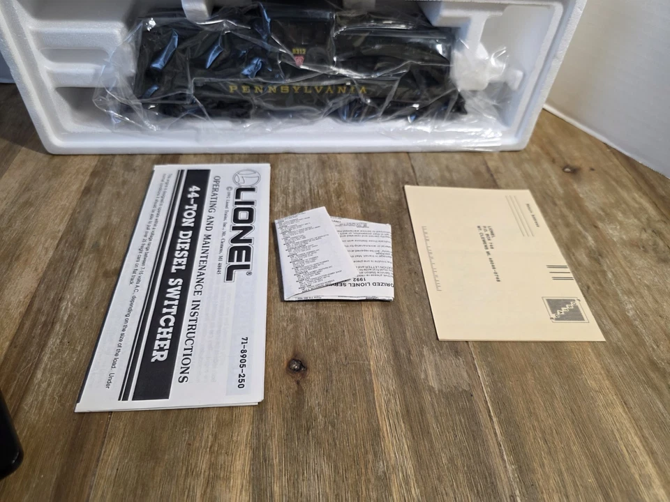 BRAND NEW Lionel 6-18905 Pennsylvania PRR 44-Ton Diesel Switcher 9312 - Image 3 of 3