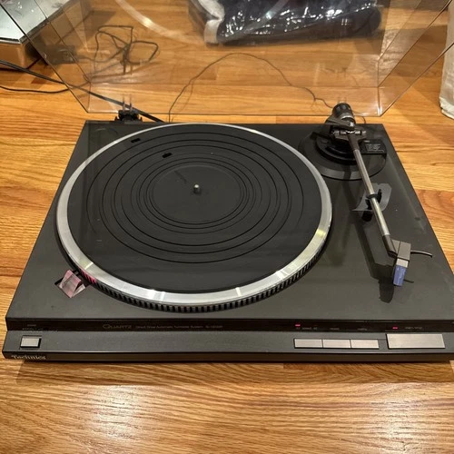 technics sl-qd33 direct drive turntable  “READ”