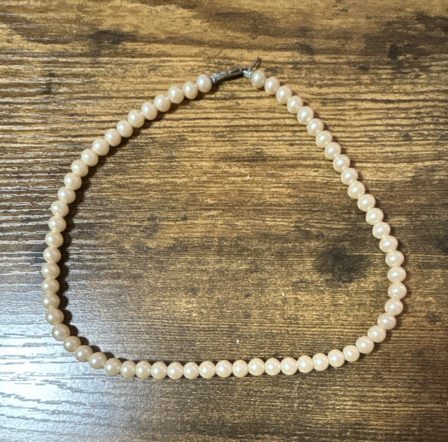 Vintage Beige Simulated Imitation Pearl Beaded Necklace Round, Hook Clasp, 16 in