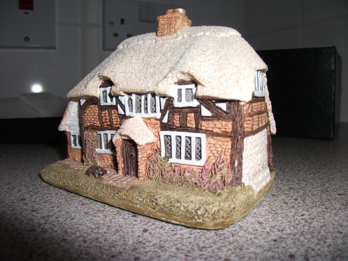 Lilliput Lane Honeysuckle Cottage for sale | eBay UK
