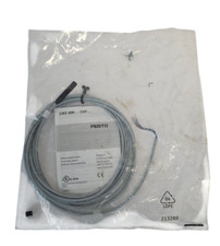 NEW FESTO SME-8M-24V-K2.5-0E PROXIMITY SWITCH 24VDC 2.5M LENGTH