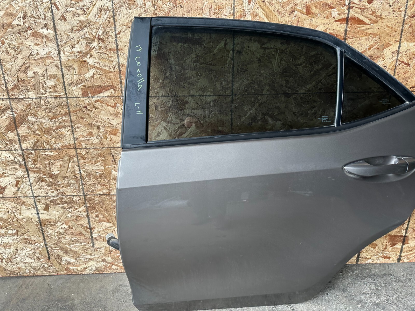 REAR LEFT DOOR TOYOTA COROLLA 20142019 REAR LEFT BROWN DOOR COMPLETE OEM eBay