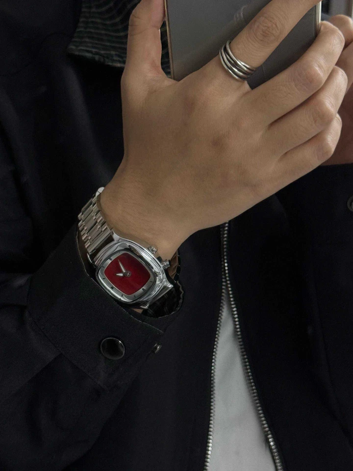 Nuevo Reloj Digital Y2K Acero Inoxidable Pantalla Animada - Rojo Foto 4 de 4